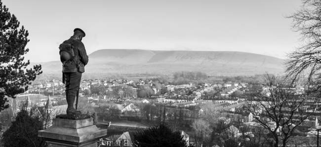 War memorial at Clitheroe Castle looking out to Pendle Hill ©Muessig - stock.adobe.com War memorial at Clitheroe Castle looking out to Pendle Hill