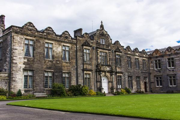 Historic Buildings ©Shutterstock /MyPhoto Historic Buildings in St. Andrews, Scotland