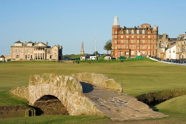 The Swilcan Bridge, 18th Hole ©Shutterstock /AdamEdwards The Swilcan Bridge on the Old Course Links