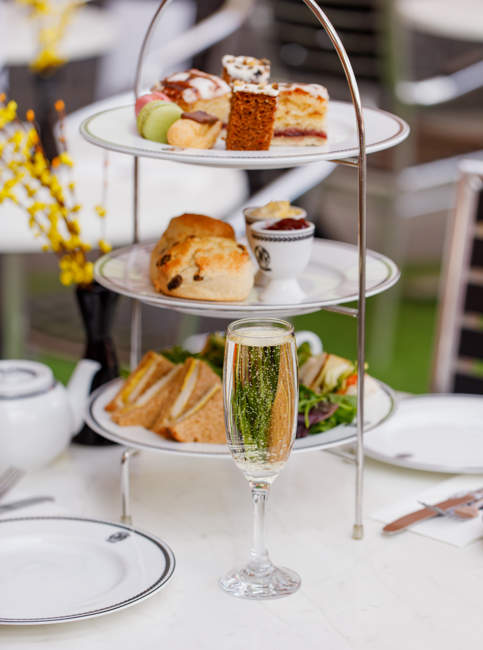 &copy; Centenary Lounge