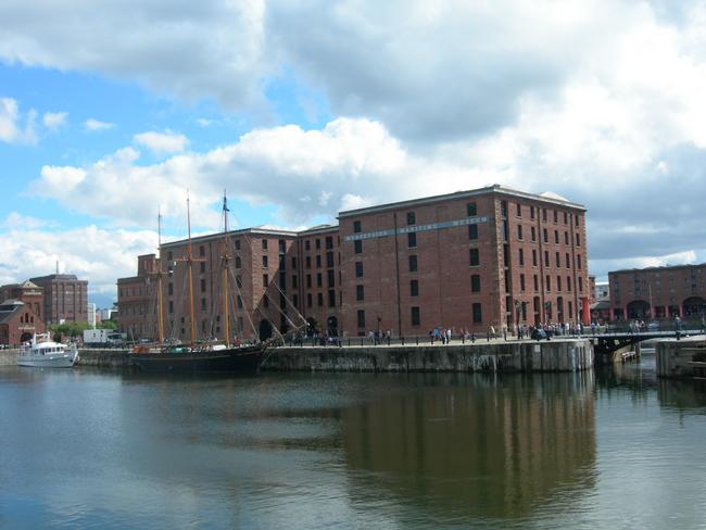 Liverpool City Walks - Maritime Museum