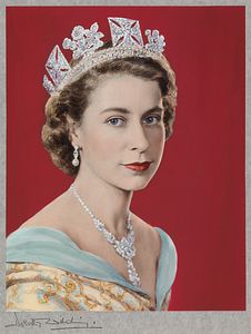 Queen Elizabeth II by Dorothy Wilding (Hand-coloured by Beatrice Johnson), 1952  (c) William Hustler and Georgina Hustler/ National Portrait Gallery, London