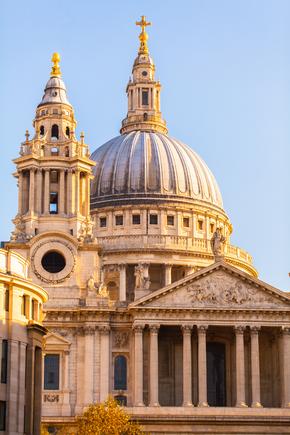 © Shutterstock / Cedric Weber St Paul's Cathedral bathed in golden sunlight