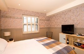 Double Ensuite Brooks Bristol