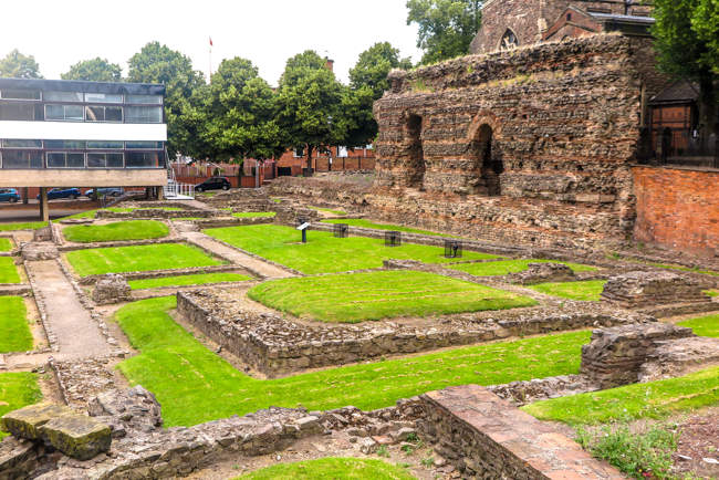 Foundations of the Roman baths, with the wall of the Jews on the right, Leicester