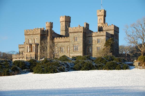 Lews Castle, Stornoway ©Shutterstock / BENCHA STEWART Lews Castle, Stornoway with snow in the foreground
