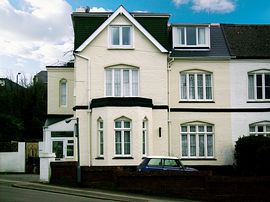 Coombe Lodge Holiday Flats - Coombe Lodge