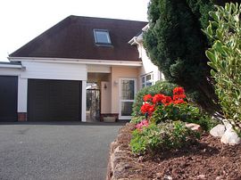 Sunways Aelf Catering Apartment - Front view