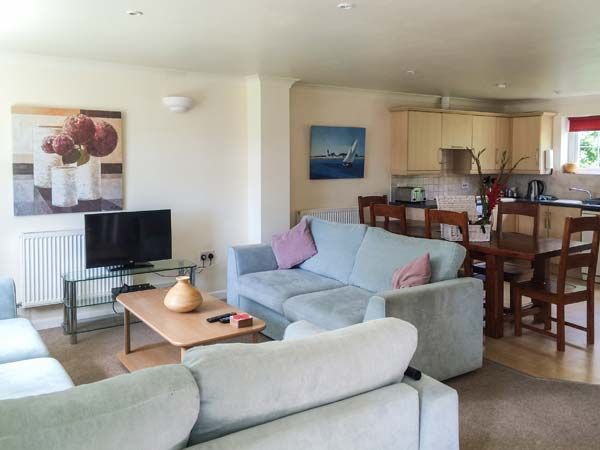 16 Atlantic Reach Interior 16 Atlantic Reach Interior