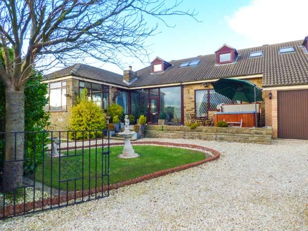 Seacrest Lodge Exterior