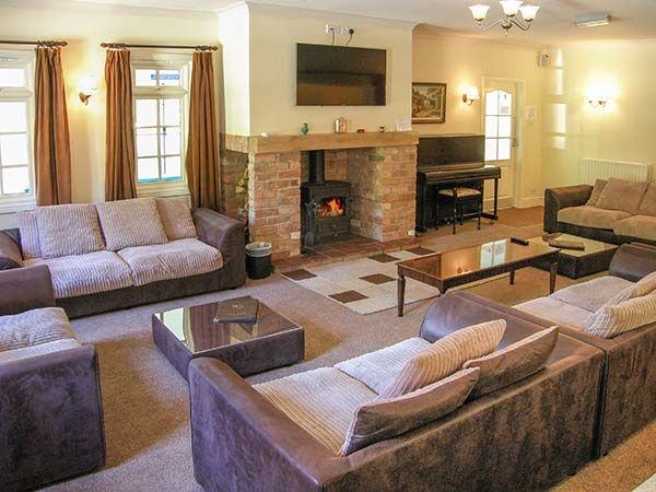 Rosehill Manor Interior