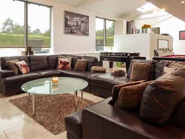 Rushmore Lodge Interior