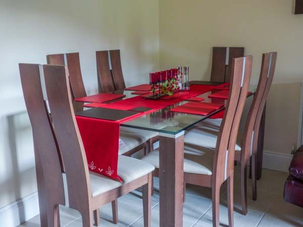 Waters Edge Dining Area