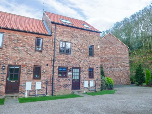 Waters Edge Exterior