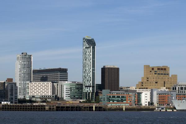 Liverpool Skyline from Birkenhead © Shutterstock / Jeff Dalton Liverpool Skyline as seen from Birkenhead.
