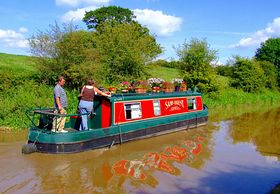 Shropshire Union Canal at Bunbury. &copy; Vincent Phillips