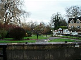 Buscot Lock &copy; Martin Summers 