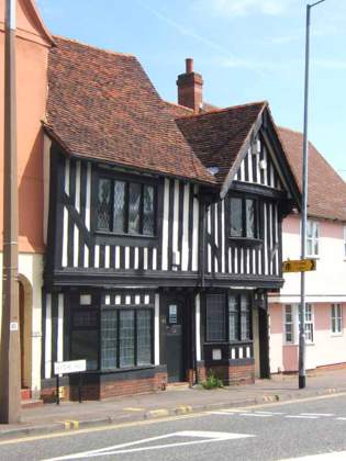 Old building Hythe Hill &copy; Norma Williamson