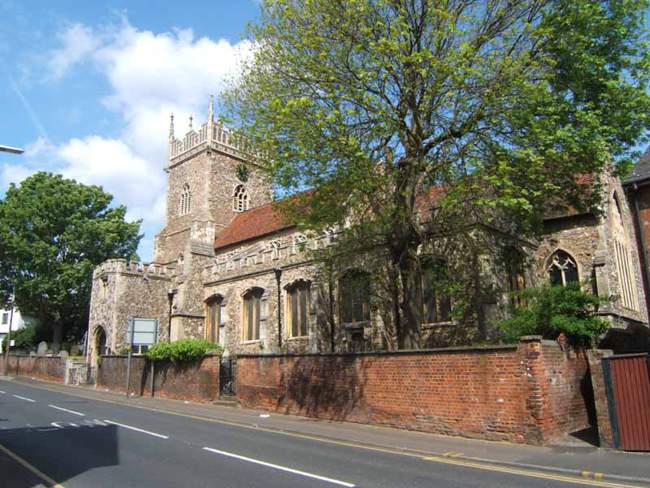 St Leonards Church Hythe Hill &copy; Norma Williamson