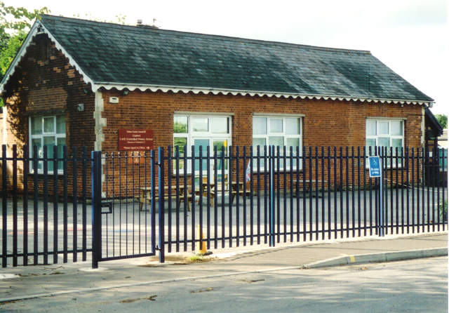 The Primary School &copy; Brian Pearson