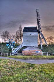 Cromer Windmill 1mile west of Cottered &copy; BRENDAN FALVEY