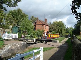 Lock25 at Cropredy on the Oxford Canal &copy; Jim Payler
