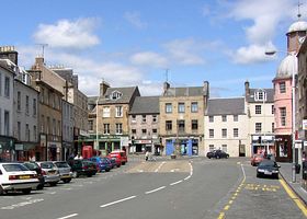 Cupar Cross &copy; David Dunn