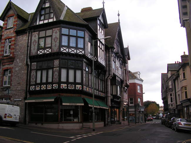 Dartmouth &copy; C. Bettis