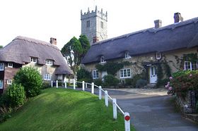 Godshill Church and Cottages &copy; Susan Walsh