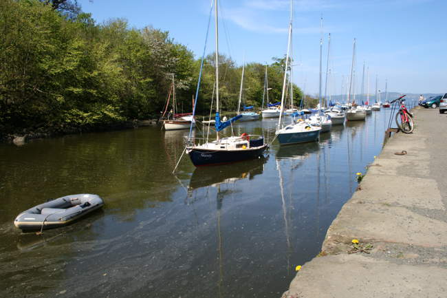 River Almond near Granton  &copy; Ian Dick