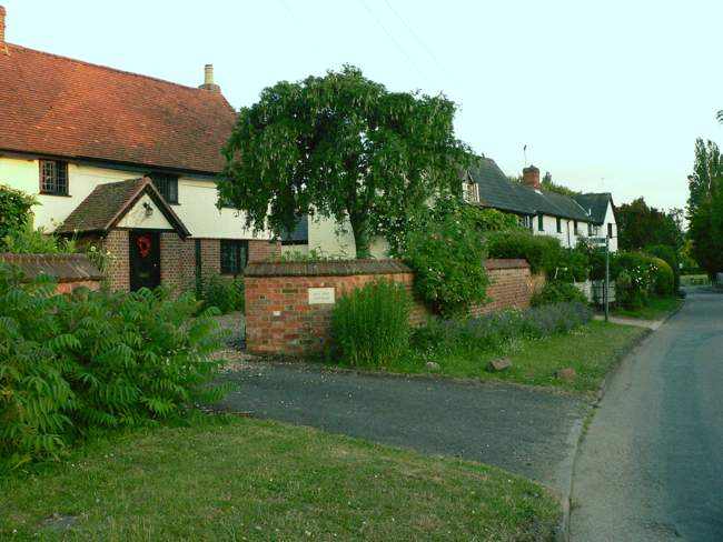 Row of cottages opposite Green Man &copy; Graham Scott
