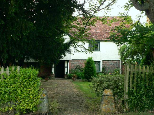 Old Manor House &copy; Graham Scott