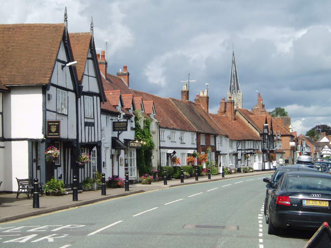 Street scene &copy; George Matheou