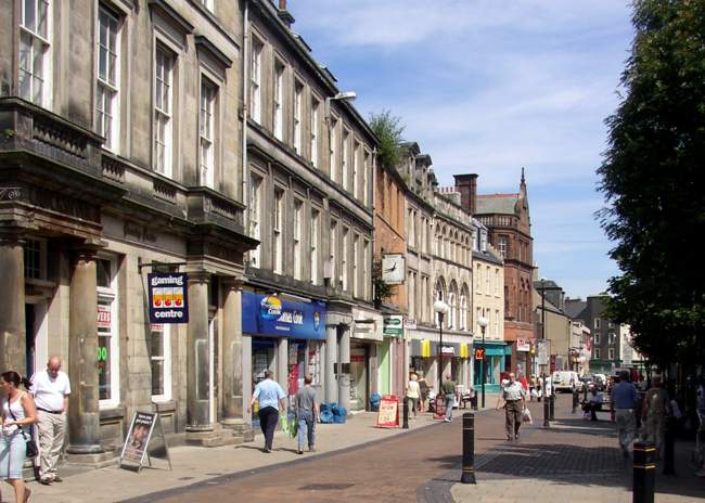 Kirkcaldy High Street &copy; David Dunn