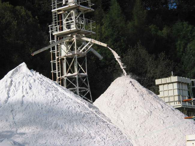 Sand being piled ready for shipment, near Lochaline &copy; David Hogg