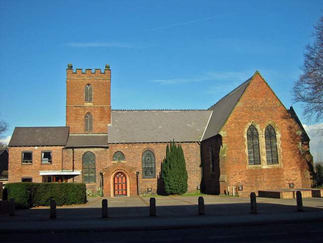Christ Church, High St, Lye &copy; Pat Hughes