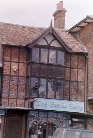 Historic architecture &copy; David Oakley-Hill