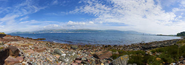 Millport beach panorama ©Iain Macdonald - stock.adobe.com Millport beach panorama