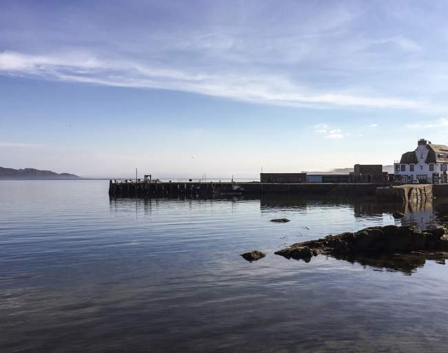 Millport Pier sillhouette ©Living Legend - stock.adobe.com Millport Pier sillhouette