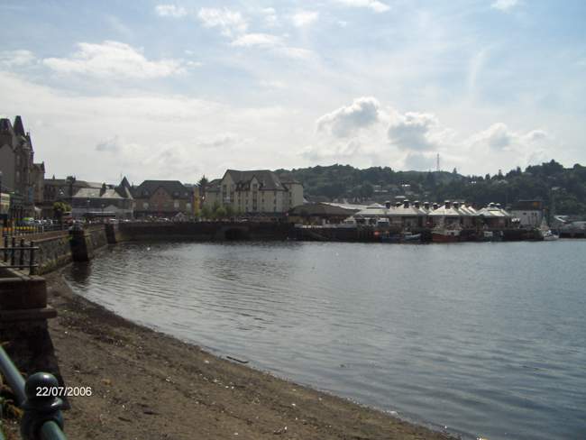 Oban Bay &copy; James Craig