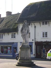King George V Statue &copy; Emma Marshall