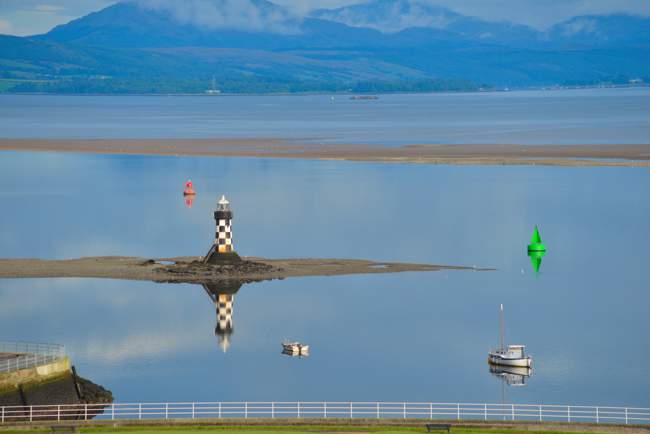 Tranquil scene at low water