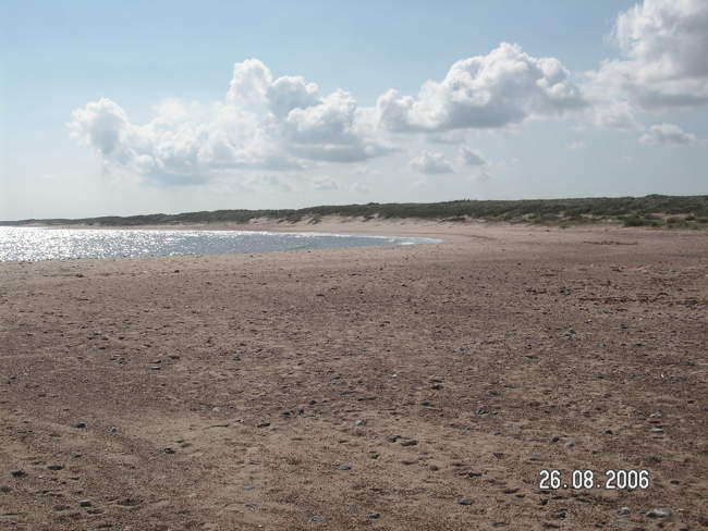 The beach from the north &copy; Nicholas John Batty