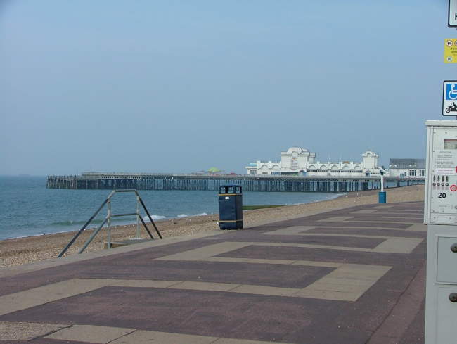 South Parade Pier &copy; Ray Hall