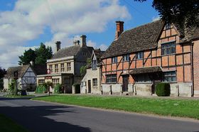 The High St &copy; P. Hornsey