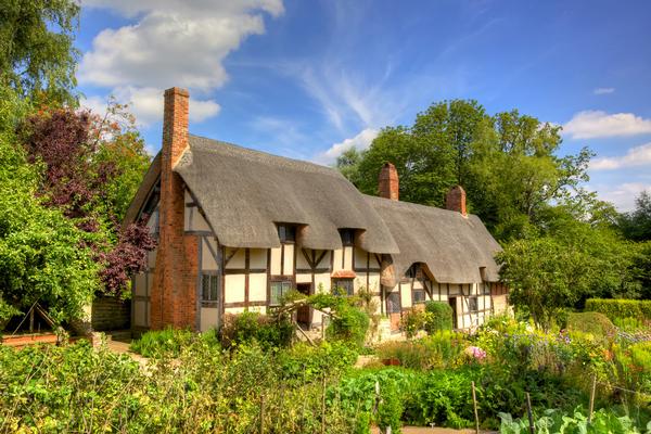 Thatched cottage - Ann Hathaway's Cottage