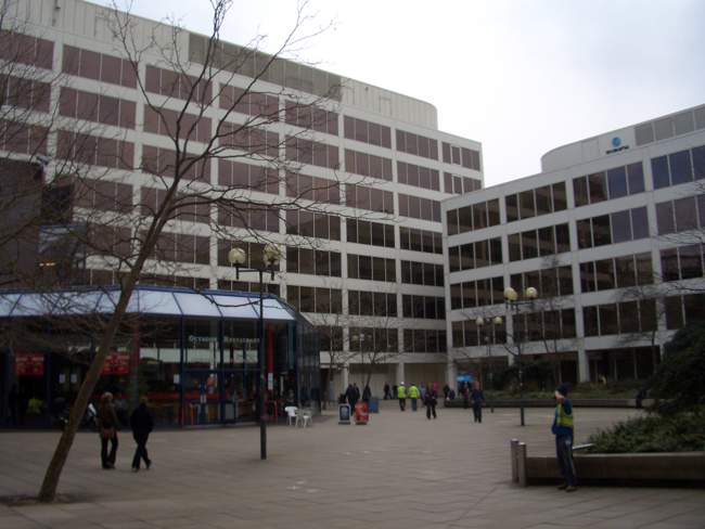 Tricentre © Geoffrey Kneale Tricentre © Geoffrey Kneale