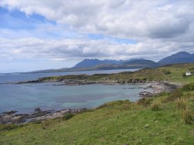 Tarskavaig Bay. May 2007. &copy Joanne Brockman