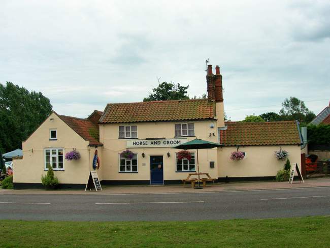 Horse and Groom Public House. &copy; Peggy Cannell